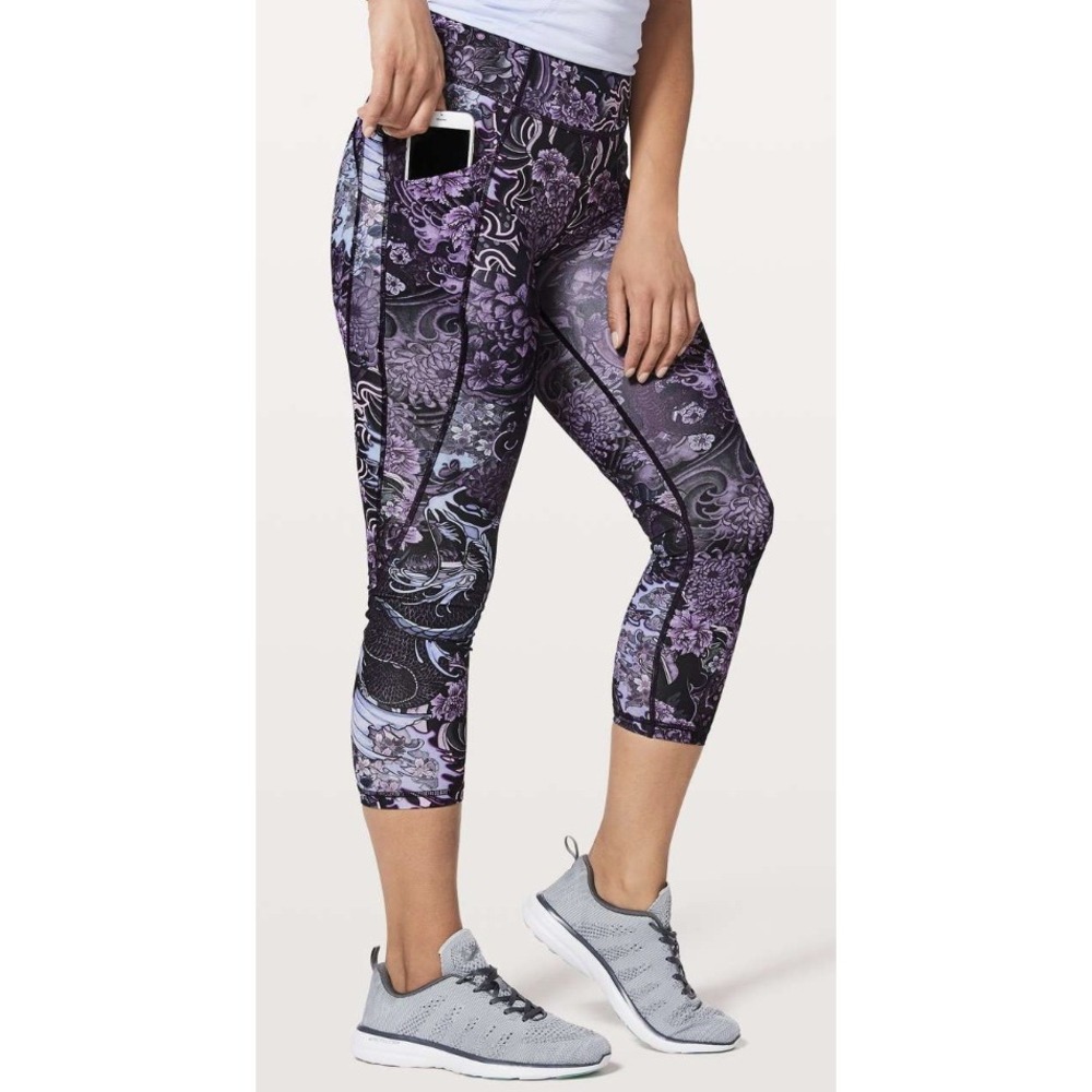 Lululemon‎ Time To Sweat Crop 23" in Memoir Multi Purple Size 4 Rare Color!